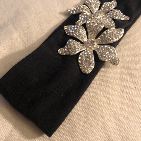 🌸 Cute custom made floral crystal headband - Picture 2 of 8